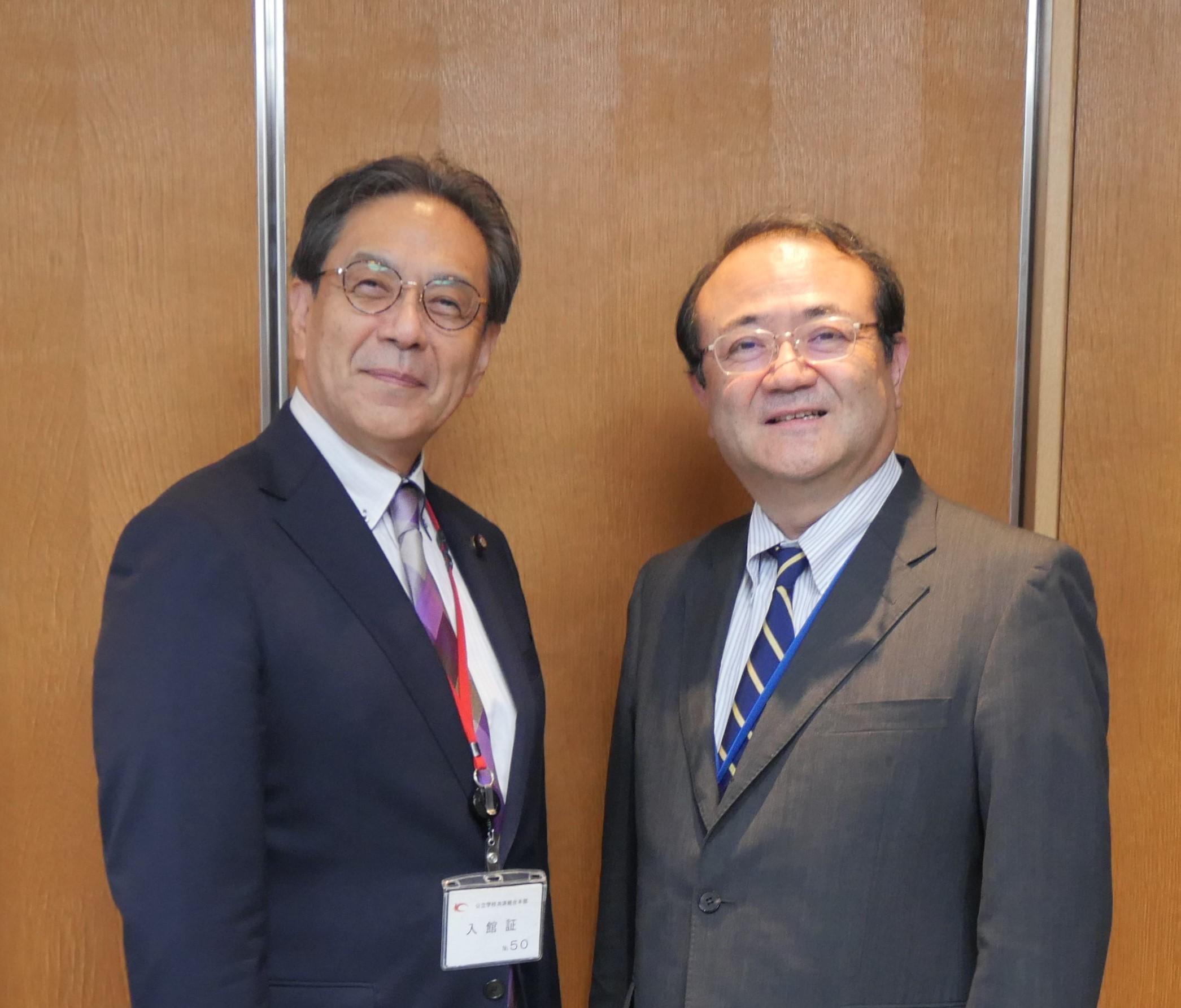 画像:水岡参議院議員と丸山理事長