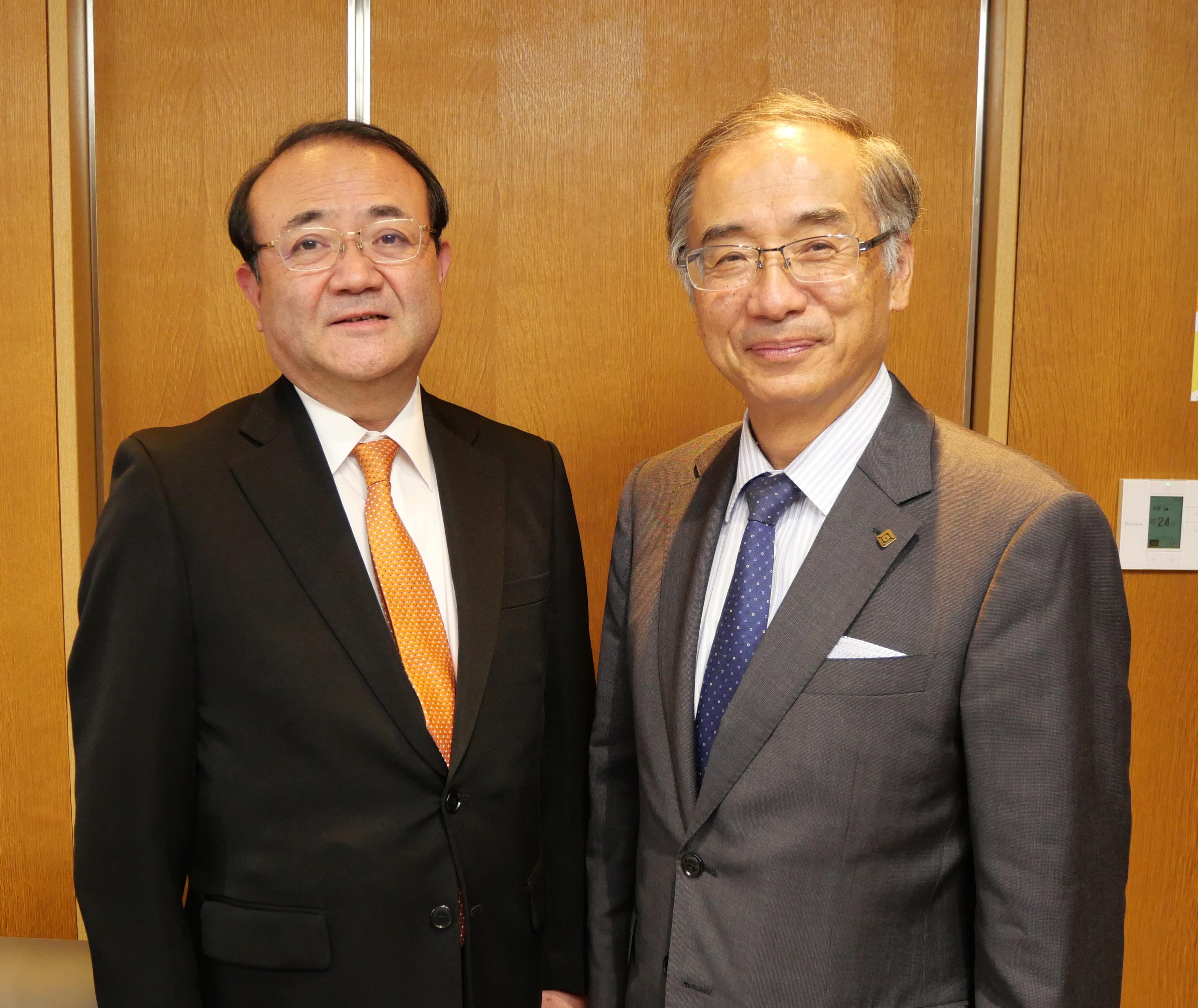 画像:丸山理事長と徳田様
